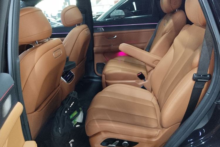 Used Hima AITO M7 2024 1.5T Intelligent Driving 4WD Ultra Version 6 Seats Left Rear Seat