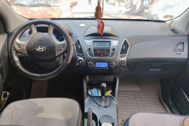 Used Hyundai ix35 2012 2.0L Automatic Two-Wheel Drive Elite Edition GLS
