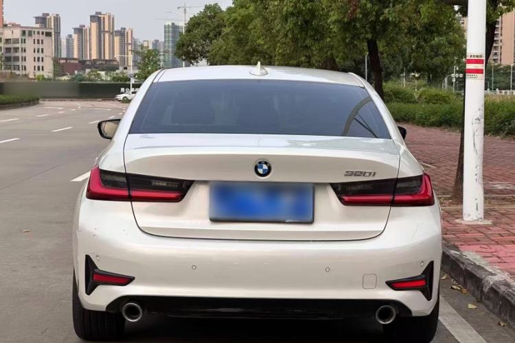 Used BMW 3 Series 2021 320i Sport Package Exterior 2