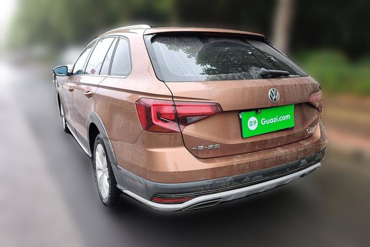 Used Volkswagen C-TREK 2017 230TSI DSG Comfort Version