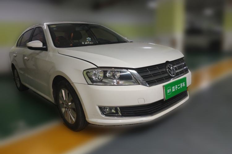 Used Volkswagen Lavida 2013 Restyled Classic 1.6L Automatic Comfort Edition Front Right 45 Deg