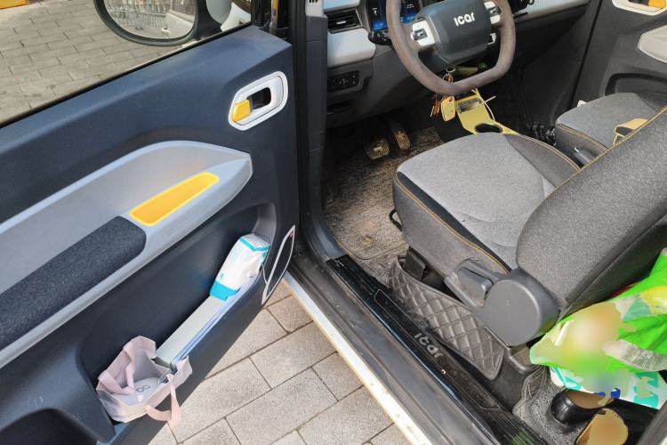 Used Chery QQ Ice Cream 2022 170km Sundae Phosphate Lithium-Ion Driver Seat