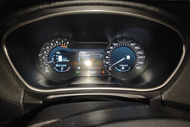 Used Lincoln MKX 2015 2.0T Two-Wheel Drive Deluxe Edition