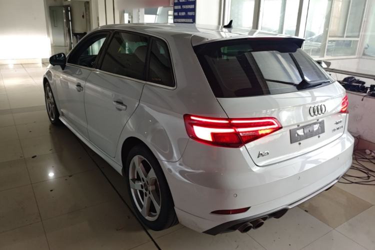 Used Audi A3 2019 Sportback 35 TFSI Fashion Edition China VI Emission Standard Rear Left 45 Deg