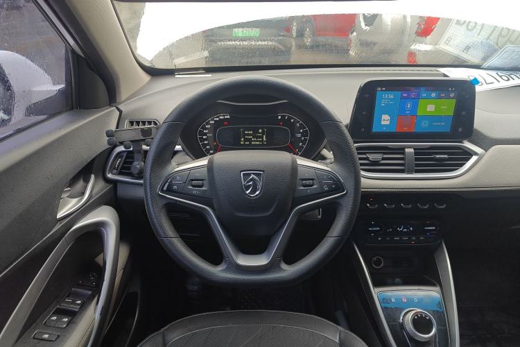 Used Baojun 510 2017 1.5L Automatic Fashion Model Steering Wheel