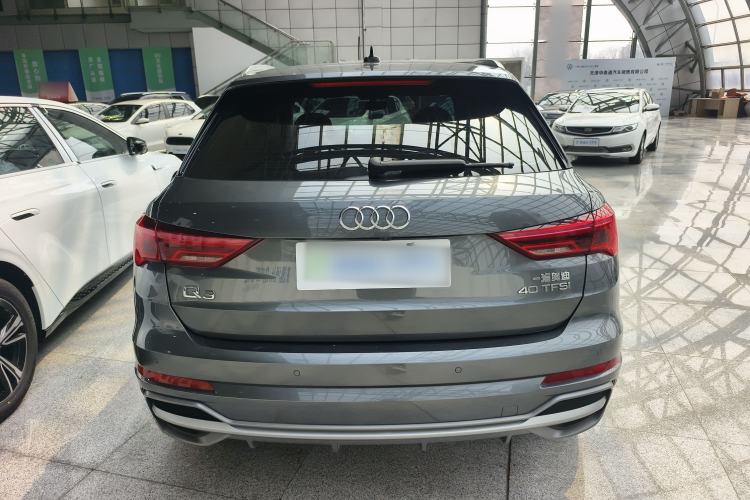 Used Audi Q3 2022 40 TFSI Fashion Dynamic Model
