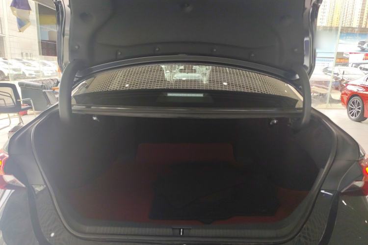 Used Toyota Avalon 2023 2.5L Luxury Edition Trunk