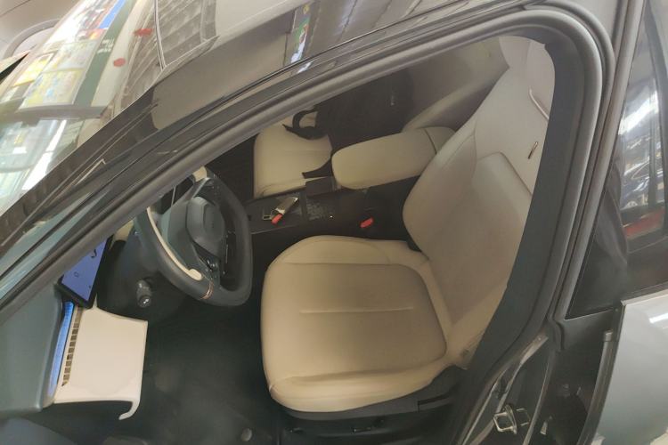 Used Lynk & Co Z20 2025 530 km Range Rear-Wheel Drive Max
