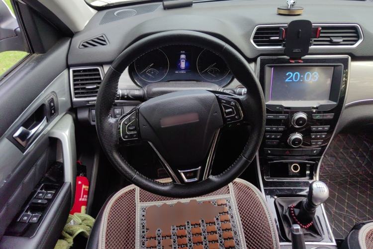 Used Haval H2 2014 1.5T Manual Two-Wheel Drive Elite Edition
