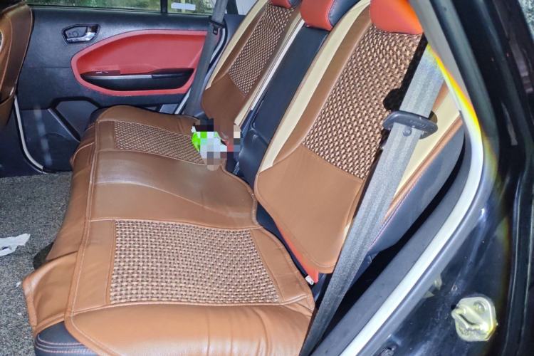 Used GAC Gonow GX6 2015 2.4L Two-Wheel Drive Elite Edition
