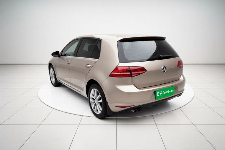 Used Volkswagen Golf 2016 230TSI Automatic Luxury Version Exterior 3