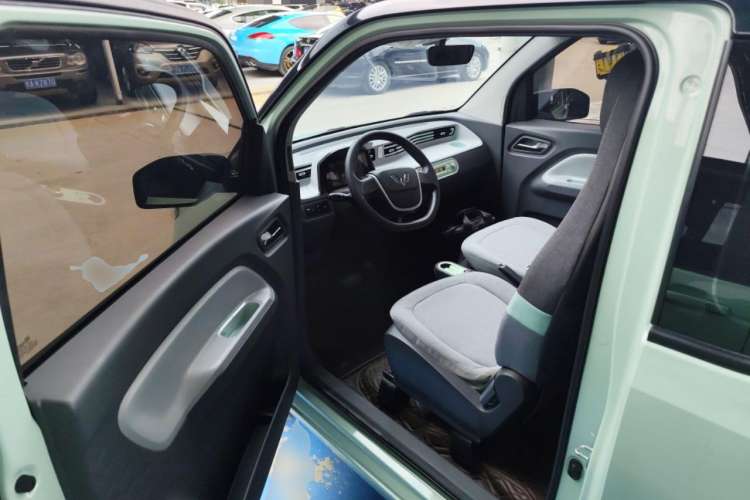 Used Wuling Hongguang MINIEV 2022 Macaron Premium Model – Lithium Iron Phosphate