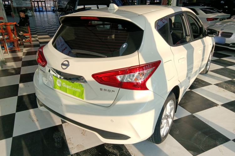 Used Nissan Tiida 2021 1.6L CVT Cool Edition
