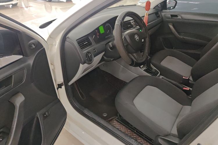 Used Skoda Rapid 2015 1.6L Automatic Enjoyment Selection Model Driver Seat