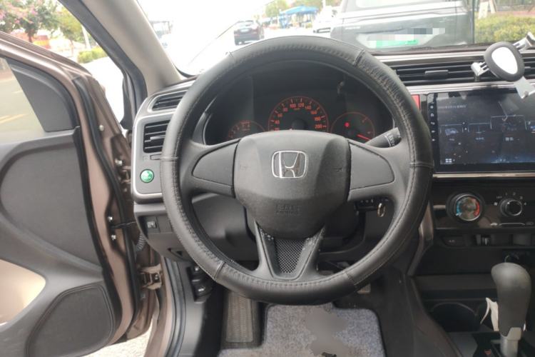 Used Honda Greiz 2016 1.5L CVT Classic Edition
