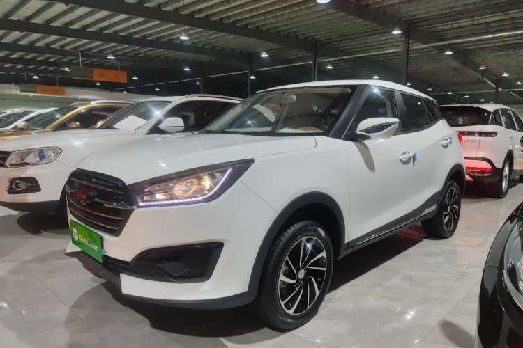 Used Zotye T300 2023 T300L 1.5L Manual Standard Edition