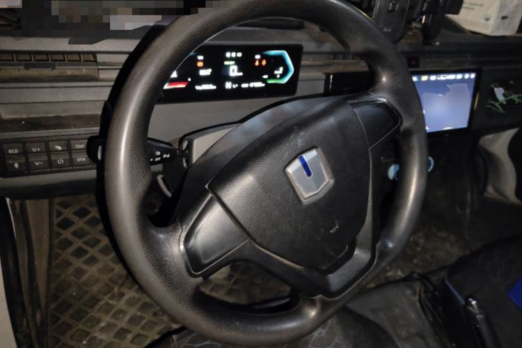 Used Farizon Xingxiang V 2023 V6E Ningde Times 38.64 kWh Value Edition