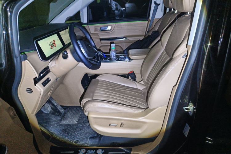 Used JAC Refine RF8 PHEV 2024 Zhiling Edition 1.5T 150KM Prestige Model – Lithium Iron Phosphate