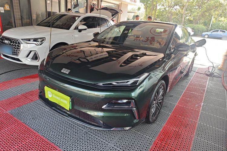 Used Geely Galaxy 8 2025 130km EM-i Deluxe Edition