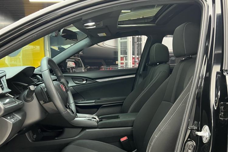 Used Honda Civic 2021 HATCHBACK 220TURBO CVT Trendy Cool Edition