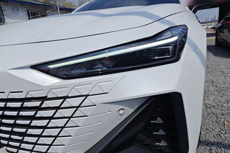 Used CHANGAN UNI-V iDD 2023 ZhiDian iDD 1.5T 113km Smart & Fun Version Left Front Headlight