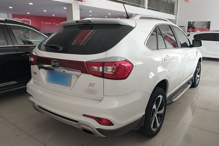 Used BYD S7 2015 2.0T Upgraded Automatic Flagship Version
