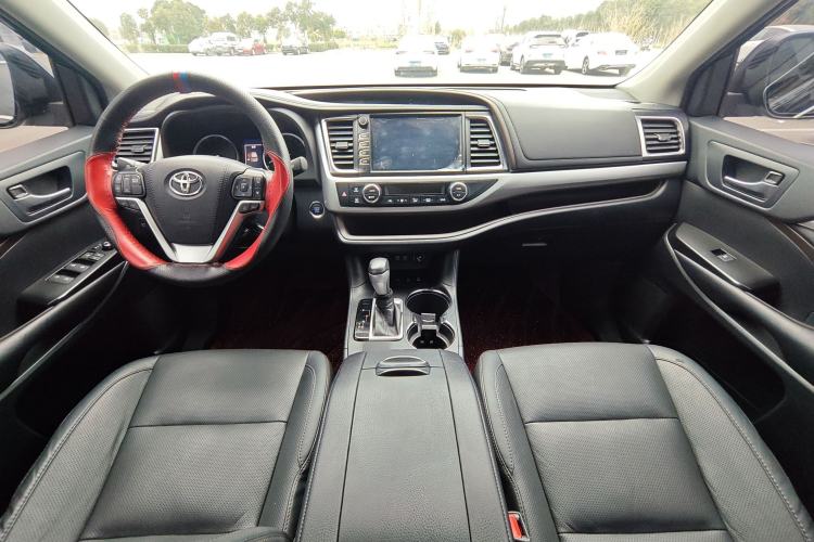 Used Toyota Highlander 2018 2.0T Four-Wheel Drive Luxury Version 7 Seats China VI Standard