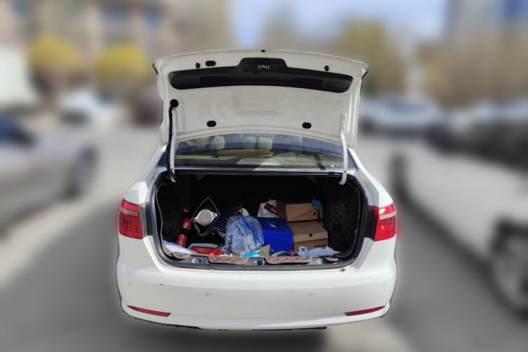 Used Volkswagen Lavida 2013 1.4TSI DSG Comfort Edition Trunk