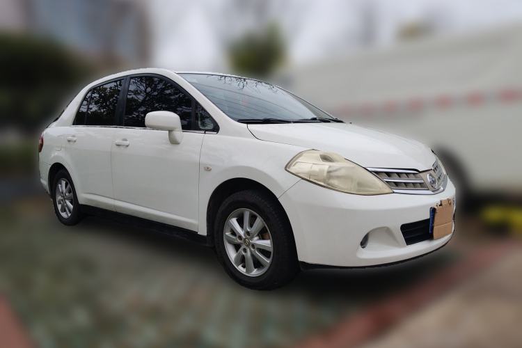 Used Nissan Tiida Sedan 2008 1.6L Manual Smart Version Front Right 45 Deg