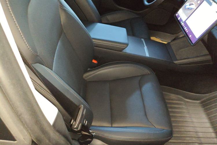 Used Tesla Model 3 2023 Rear-Wheel-Drive Version
