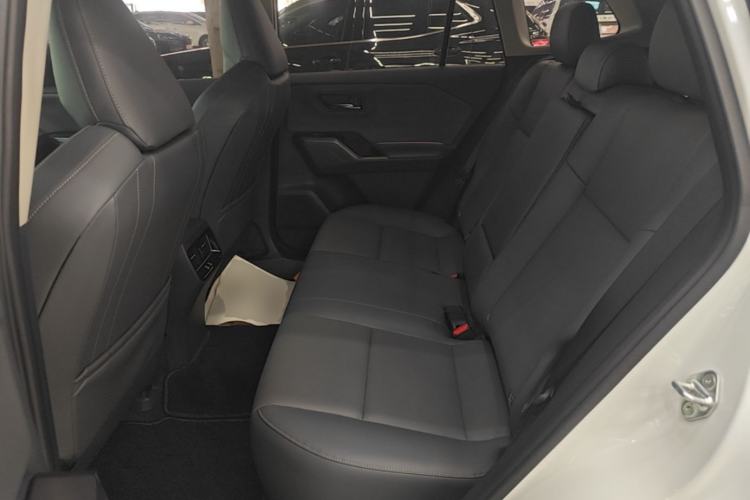 Used Toyota RAV4 2026 Model 2.0L Two-Wheel Drive Luxury Edition
