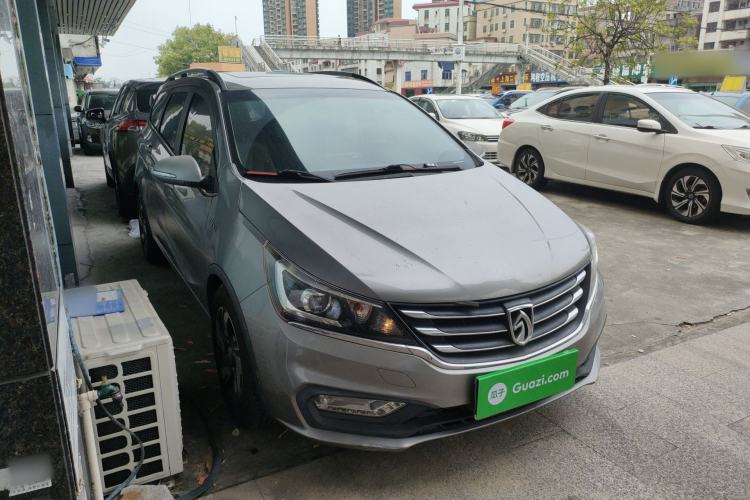 Used Baojun 310W 2017 1.5L Manual Luxury Edition China V