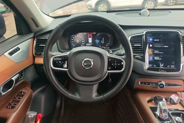 Used Volvo XC90 New Energy 2019 E-Drive Hybrid T8 Luxury Edition 7-Seater China V Standard Steering Wheel