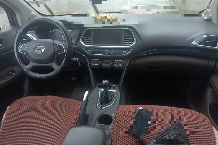 Used GAC Trumpchi GS4 2016 235T Manual Luxury Edition Center Console