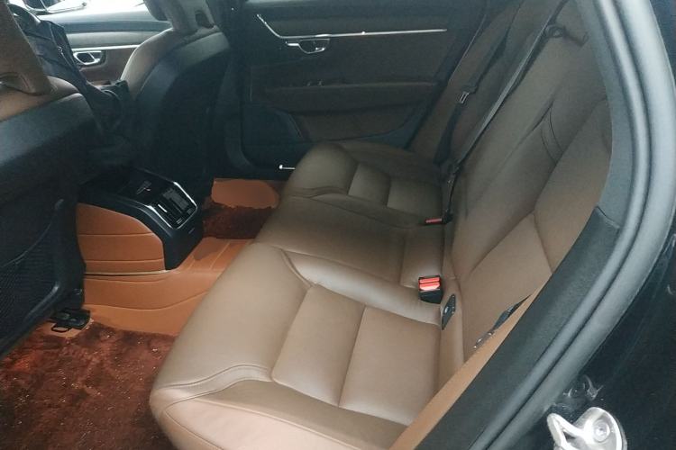 Used Volvo S90 2023 B5 Zhiyuan Luxury Edition