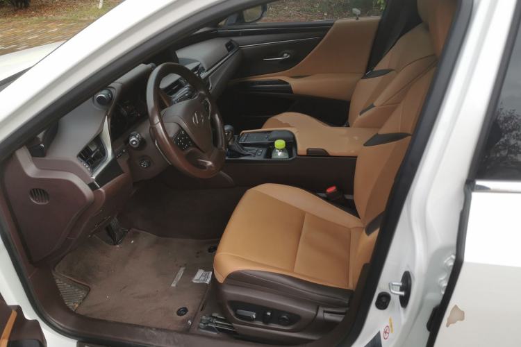 Used Lexus ES 2018 300h Premier Edition China V Standard