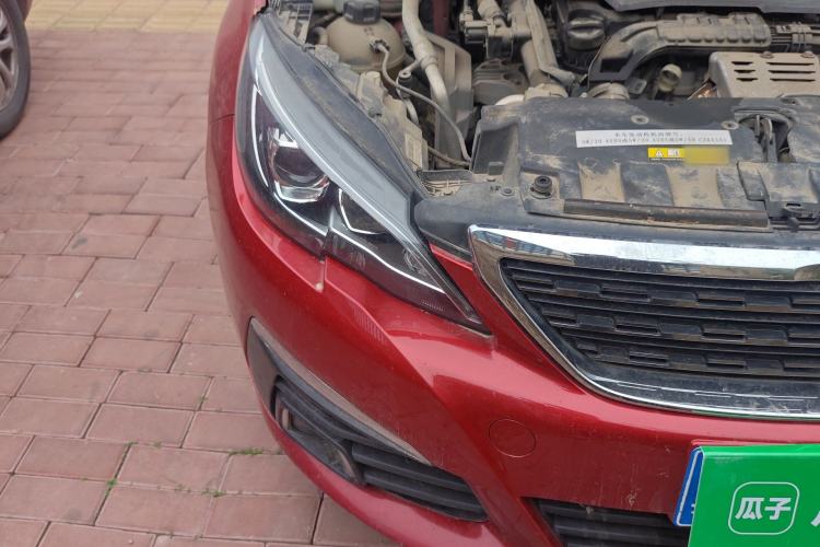 Used Peugeot 308 2016 230THP Automatic Luxury Edition Right Front Headlight