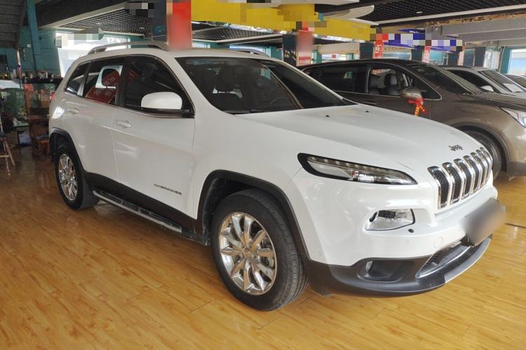 Used Jeep Cherokee 2016 2.4L Superior Edition