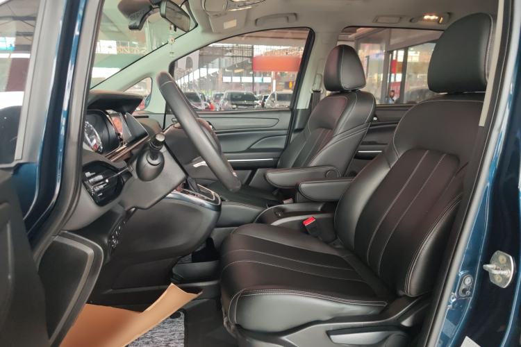 Used GAC Trumpchi M6 2021 270T DCT Luxury Edition (7 Seats) Left Front Seat