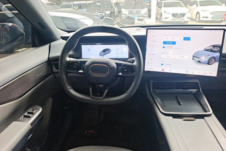 Used Lynk & Co 07 2024 EM-P 126 Long-Range Halo
