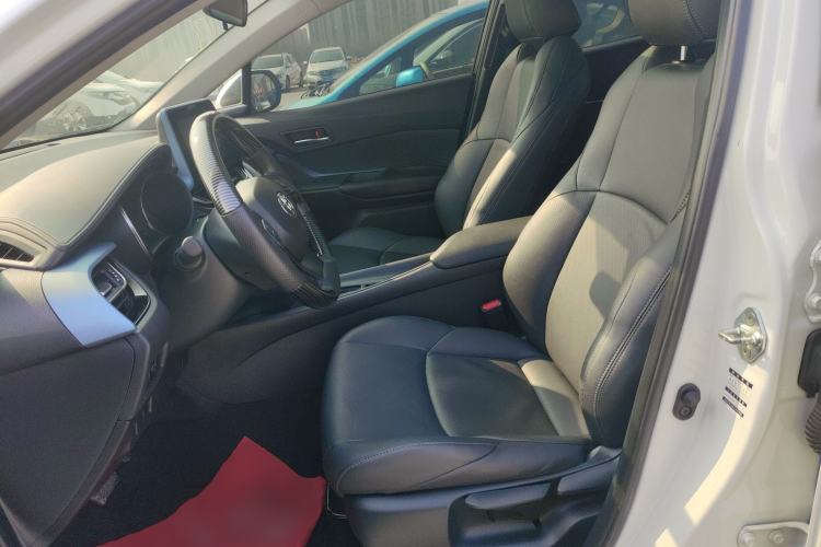 Used Toyota IZOA 2021 2.0L Enjoy Edition