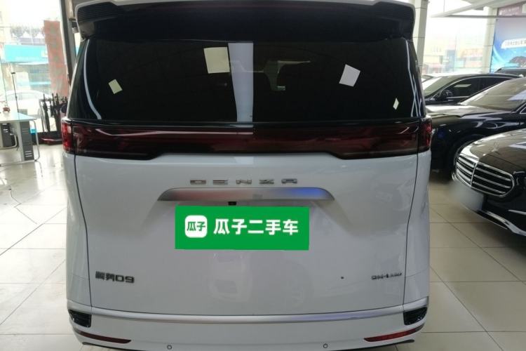 Used Denza D9 2022 DM-i 1040 Prestige Model