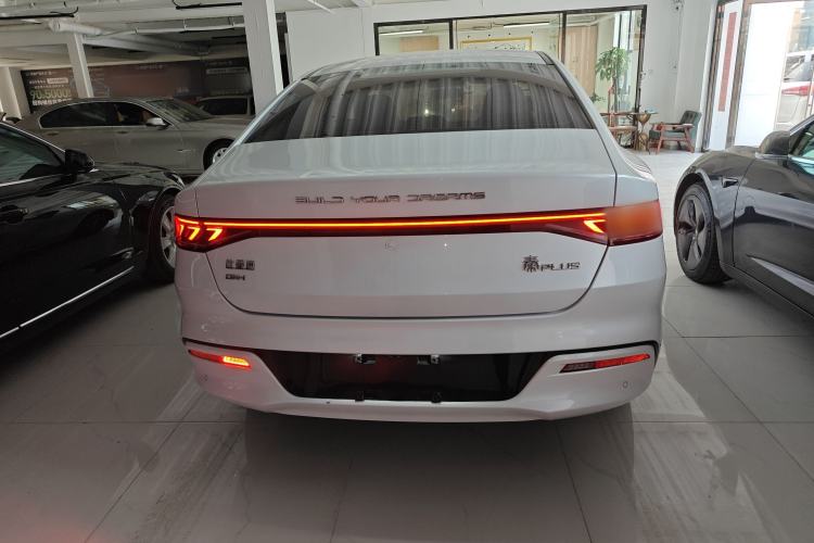 Used BYD Qin PLUS 2024 HONOR Edition DM-i 55KM Leading Model
