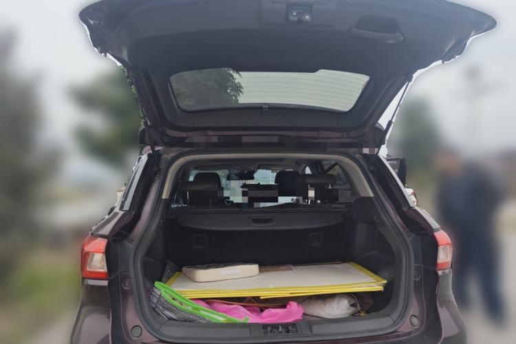 Used GAC Trumpchi GS4 2017 235T Automatic Two-Wheel Drive Elite Edition Trunk