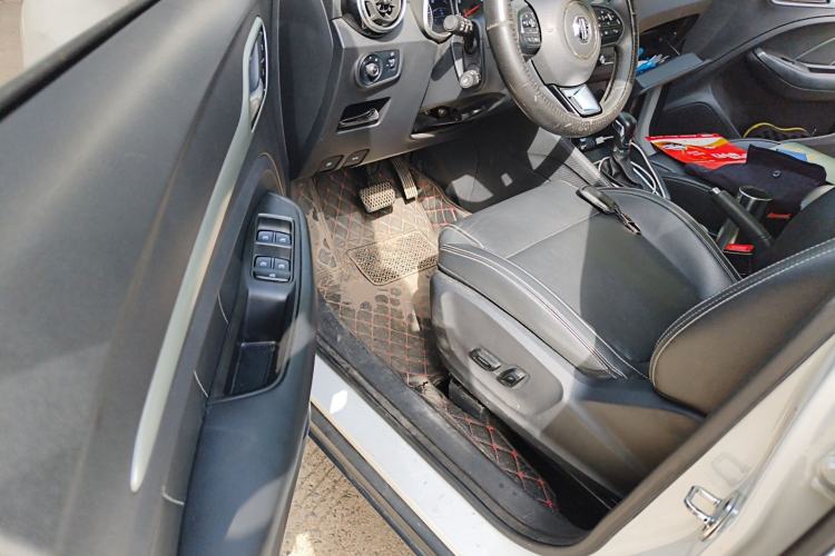 Used MG ZS 2018 1.5L Automatic Luxury Edition China V Standard
