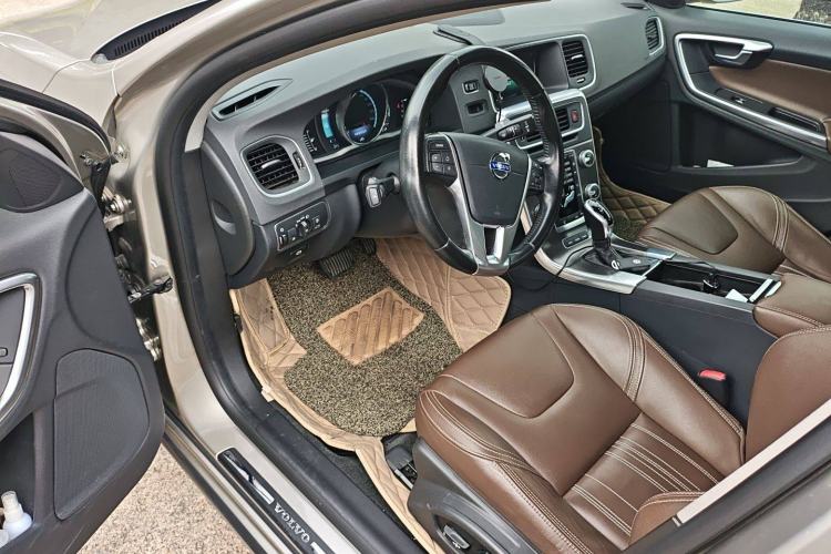 Used Volvo S60 New Energy 2015 S60L E-Drive Hybrid T6 Smart Drive Edition
