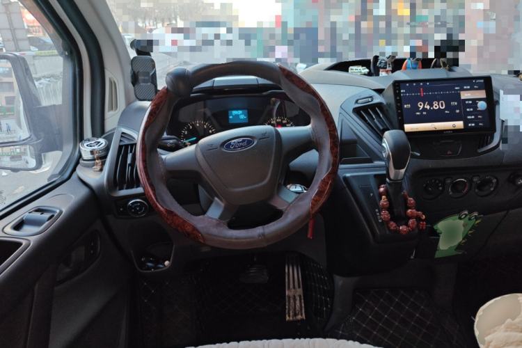 Used Ford Transit 2017 2.0T Gasoline Automatic Multi-Function Commercial Vehicle Short Wheelbase Low Roof China V Standard
