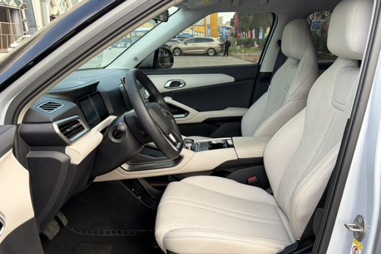 Used BYD Yuan UP 2024 401KM Leading Edition