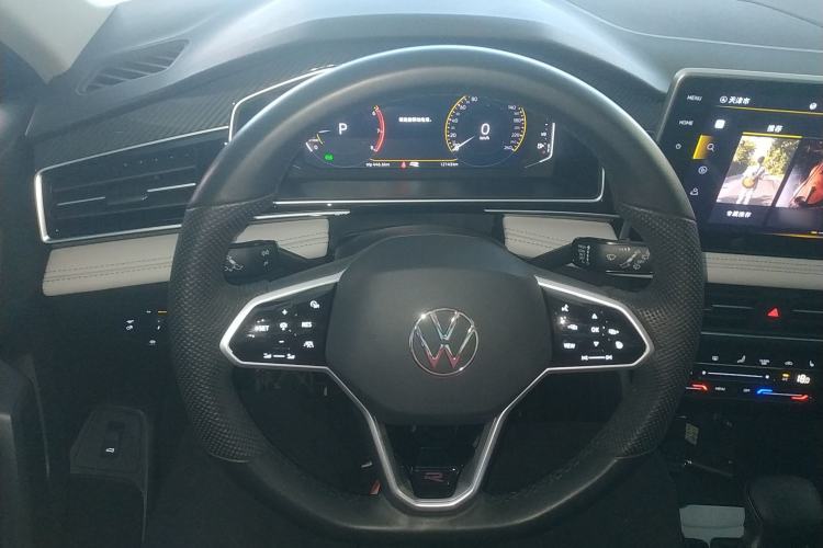 Used Volkswagen Tiguan L 2023 Restyled 330TSI Automatic Two-Wheel Drive R-Line Enhanced Comfort Version Steering Wheel