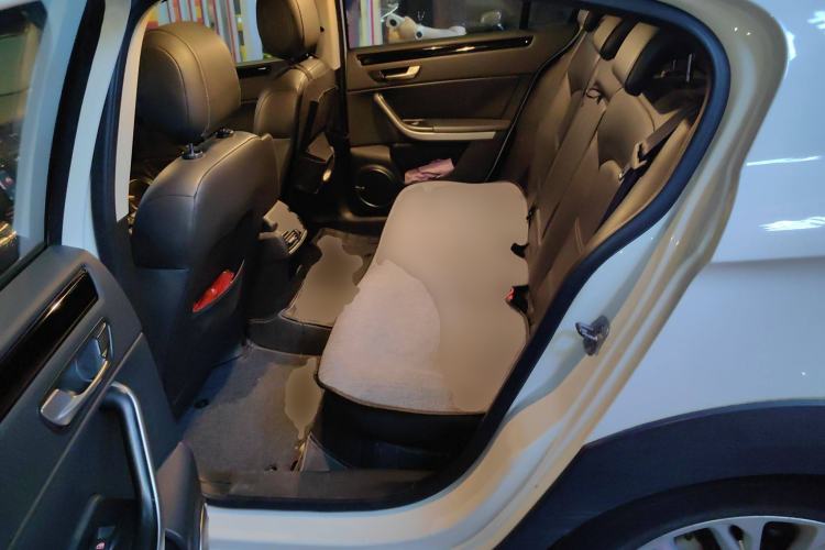 Used Qoros 3 2016 Urban SUV 1.6T Automatic ZhiZhen Model Left Rear Seat